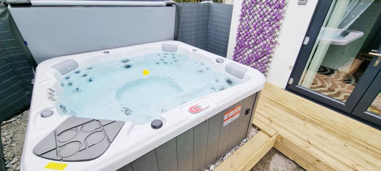 Marthys House With Hot Tub Looe Villa ภายนอก รูปภาพ